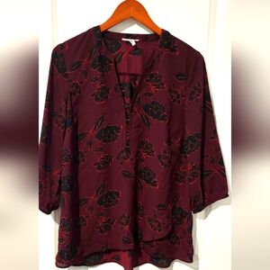 Maurices M maroon and black floral blouse